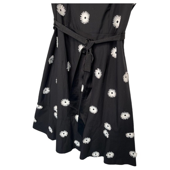 New Talbots Dress Womens 10 Floral Applique Fit Flare Sleeveless Cocktail Black - Picture 5 of 16